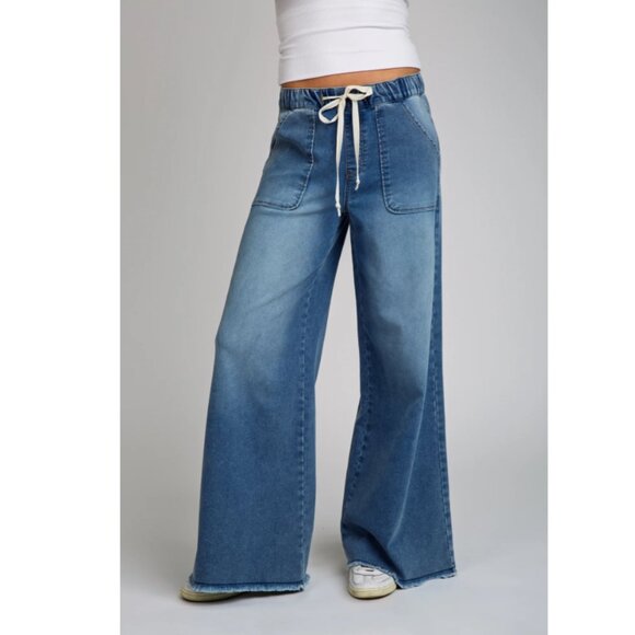 NEW REWASH Relaxed Knit Denim Wide Leg Pants in Light Medium for women 825 2t7 - Picture 1 of 5